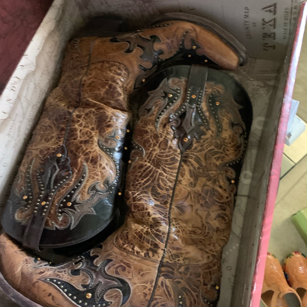 Women’s designer Cowboy Boots